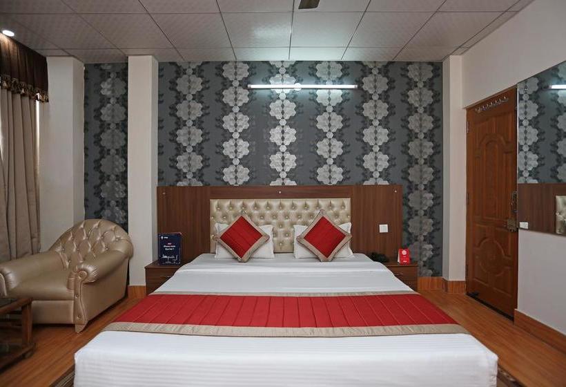 Hotel Oyo 9162 Near Chakrata Road 2