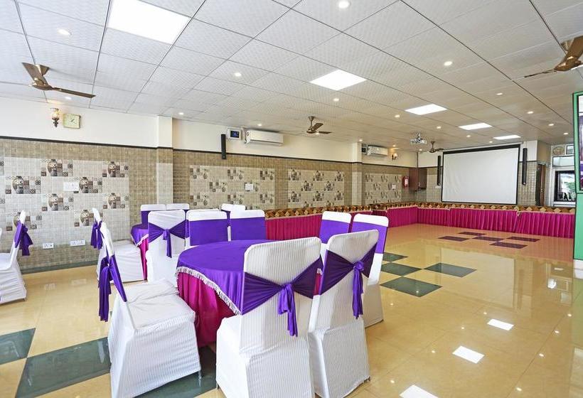 Hotel Oyo 9162 Near Chakrata Road 8