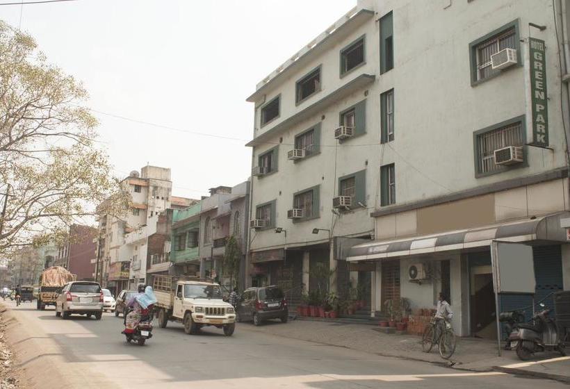 Hotel Oyo Rooms Station Road Jamshedpur 1