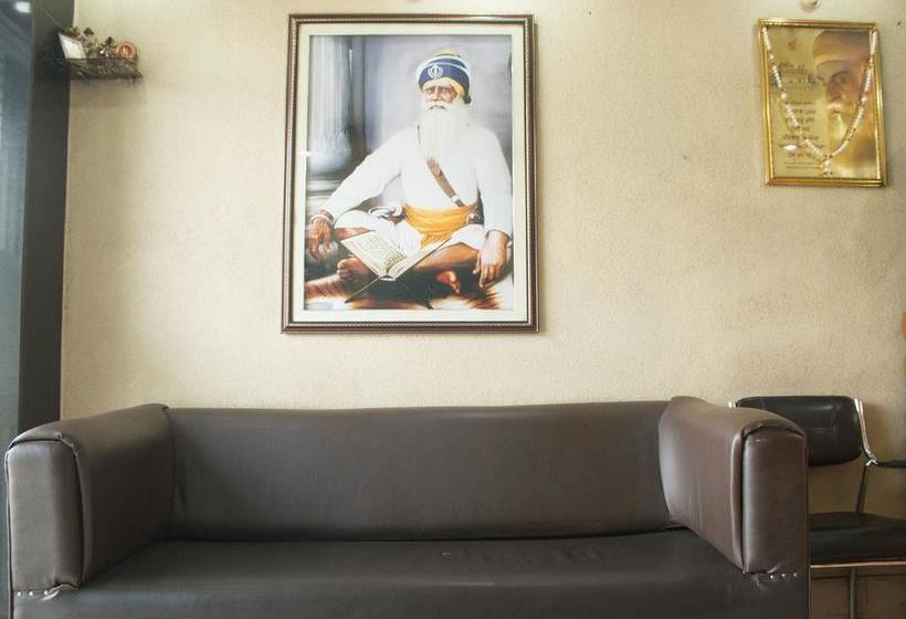 Hotel Oyo Rooms Station Road Jamshedpur 6