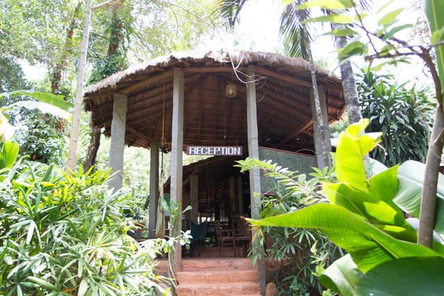 Hotel Bhakti Kutir 12