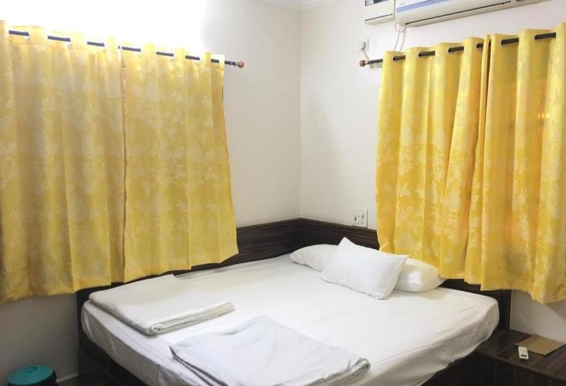 Hostel Bootstart Colive 13