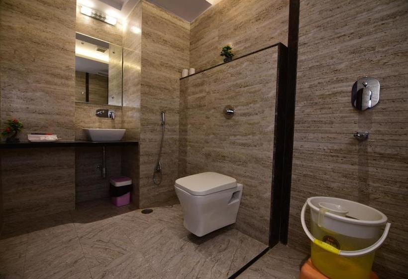 Hotel Varanasi Inn 10