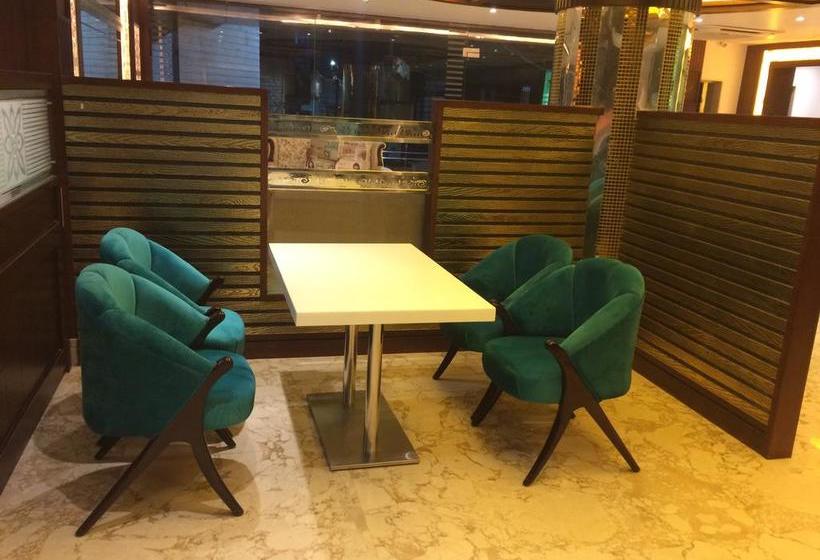 Hotel Varanasi Inn 18