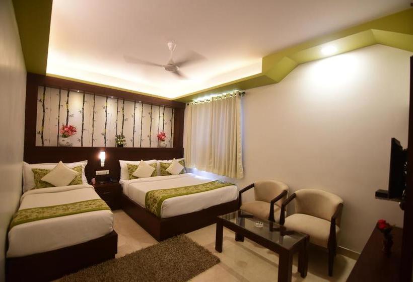 Hotel Varanasi Inn 9