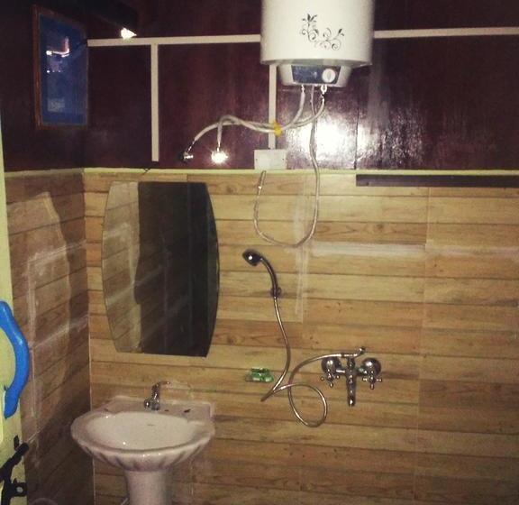 Resort Great Barbet Birding Lodge & Sundown Café Pangot 11