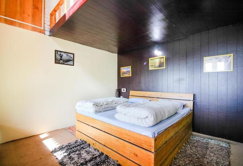 Resort Great Barbet Birding Lodge & Sundown Café Pangot 5