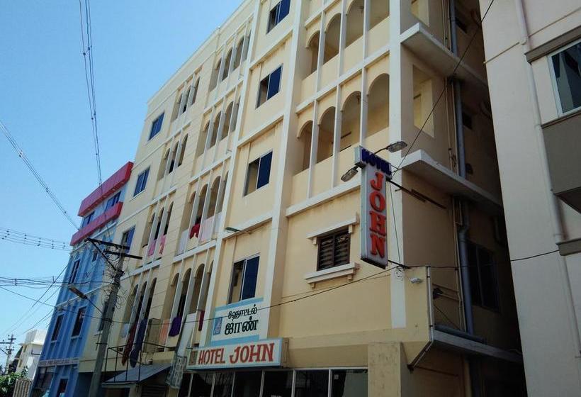Hotel John 7