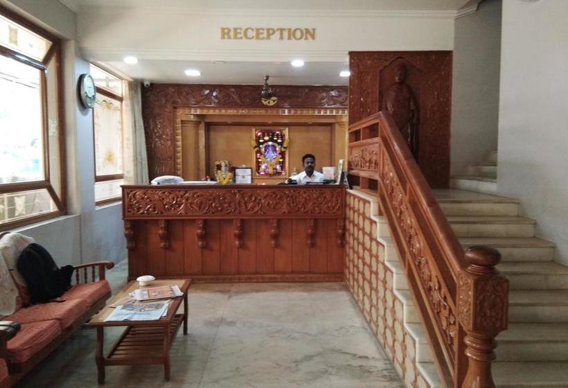 Hotel Sivamurugan 12