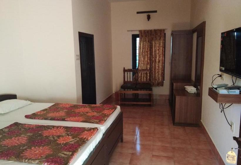 Hotel Highrange Residency 12