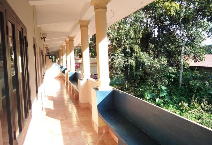 Hotel Highrange Residency 7