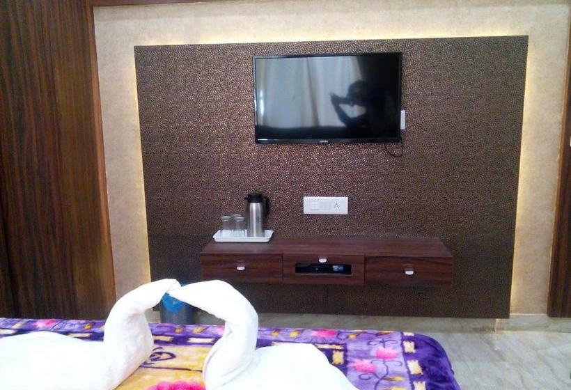 Hotel Shree Anand Dham 17