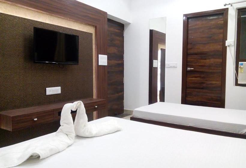 Hotel Shree Anand Dham 18