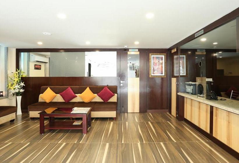 Hotel Treebo C Plaza 4