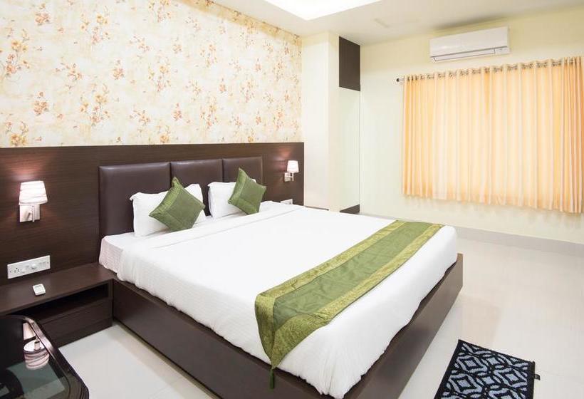 Hotel Treebo King S Court 19