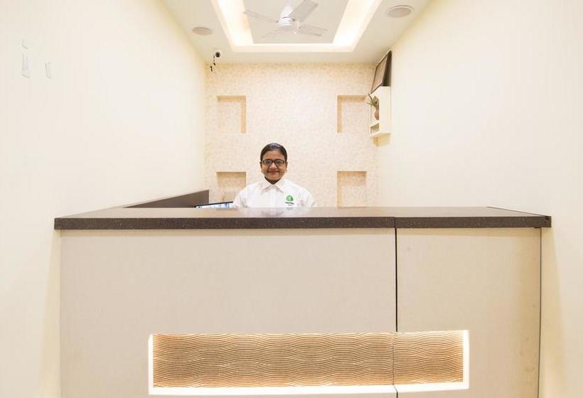 Hotel Treebo King S Court 8