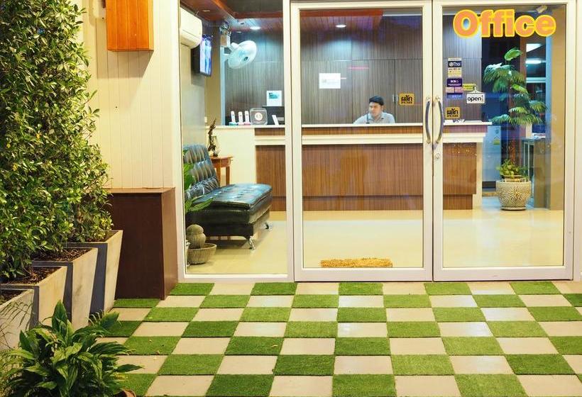 Herberge A Nighttime 3