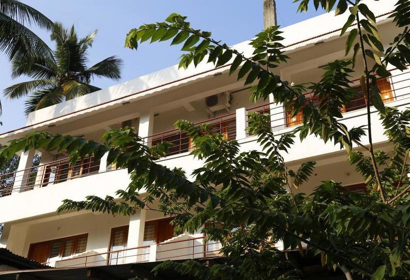 Hotel Oceanbay Beach Kovalam