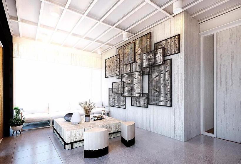 The Street Hostel 12