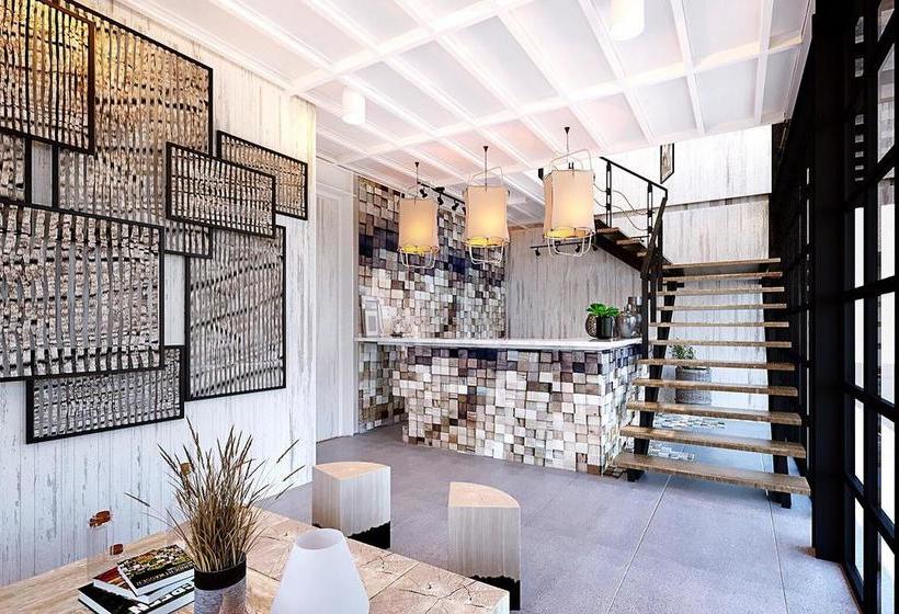 The Street Hostel 13