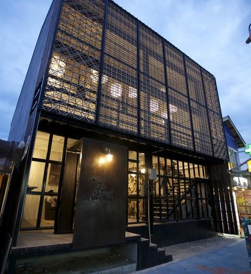 The Street Hostel 18