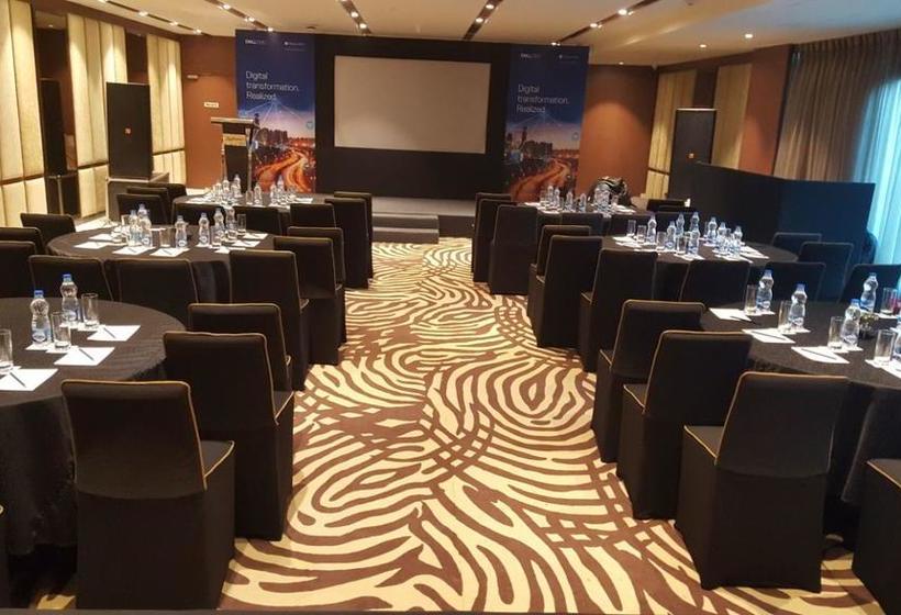 Hotel Radisson Lucknow City Center 1