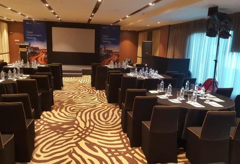 Hotel Radisson Lucknow City Center 4