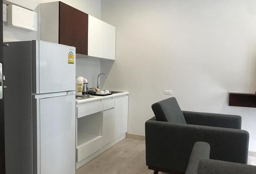 Hotel Royal Lee The Terminal By Cullinan R 10