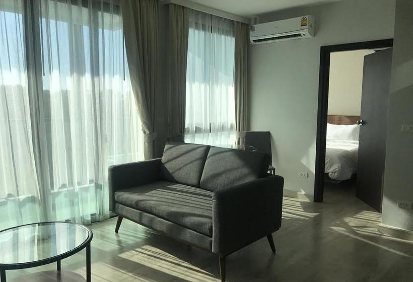 Hotel Royal Lee The Terminal By Cullinan R 8