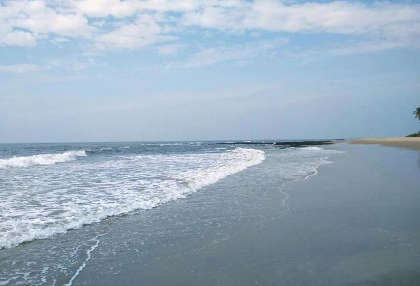 Samant Beach Resort 10