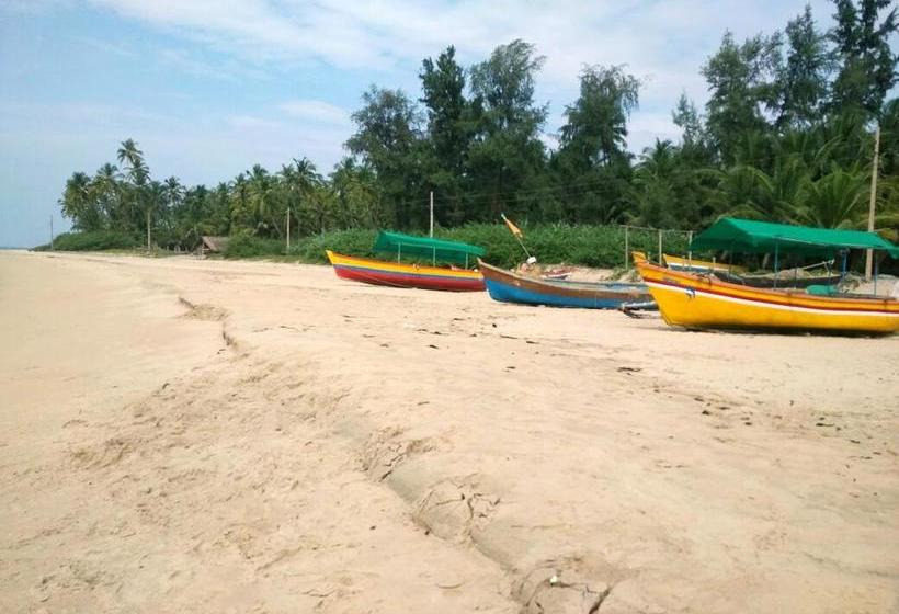 Samant Beach Resort 13