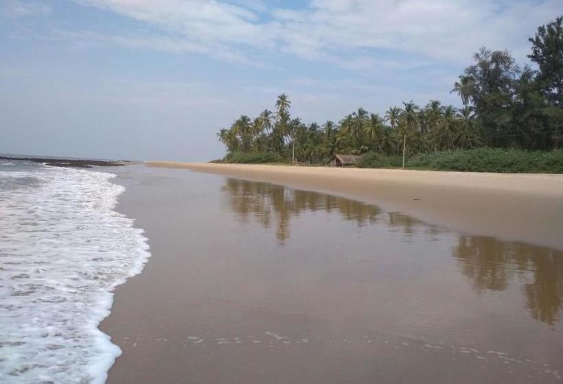 Samant Beach Resort 6