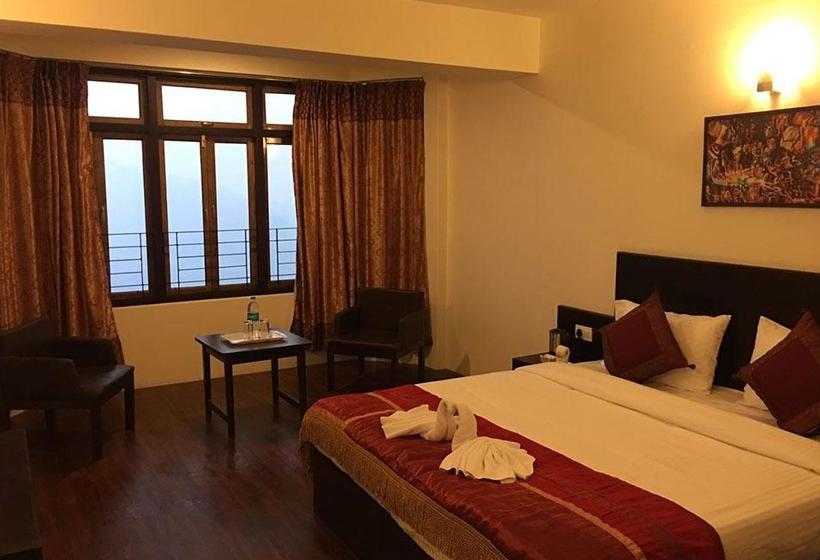 Hotel Taktse Continental 2