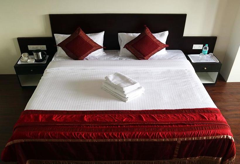 Hotel Taktse Continental 6