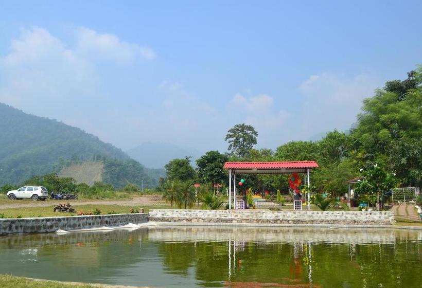 Balaut Camp Resort 14