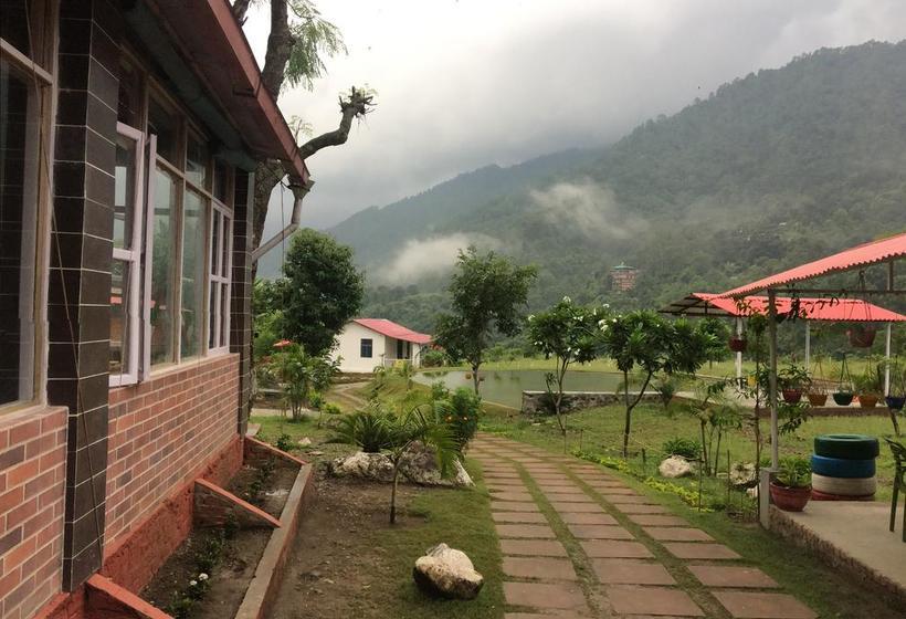 Balaut Camp Resort 15