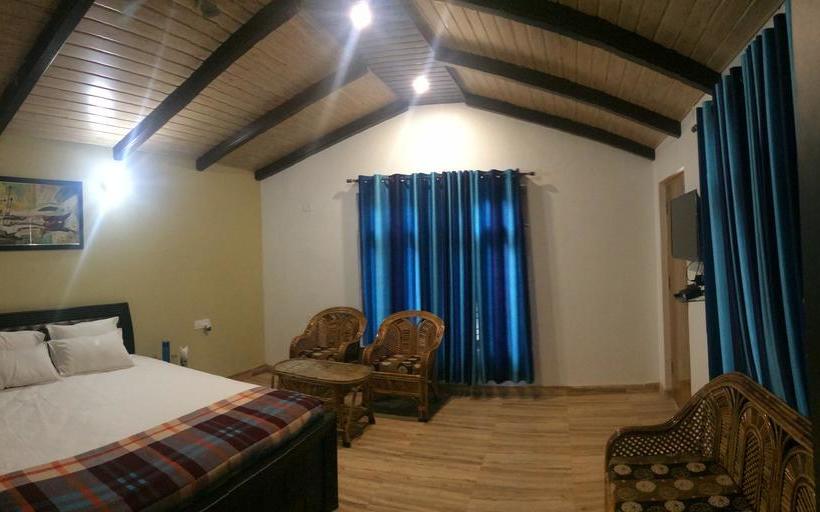 Balaut Camp Resort 17