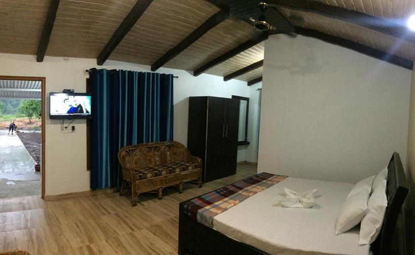 Balaut Camp Resort 2