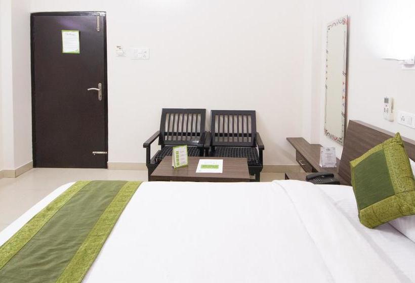 Hotel Treebo Shubhankar Inn 10