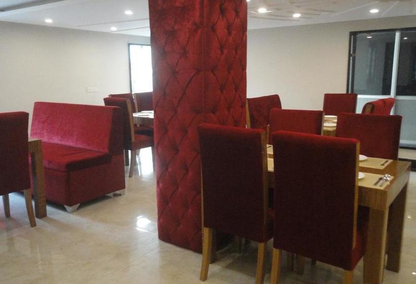 Hotel Green Majestic 12