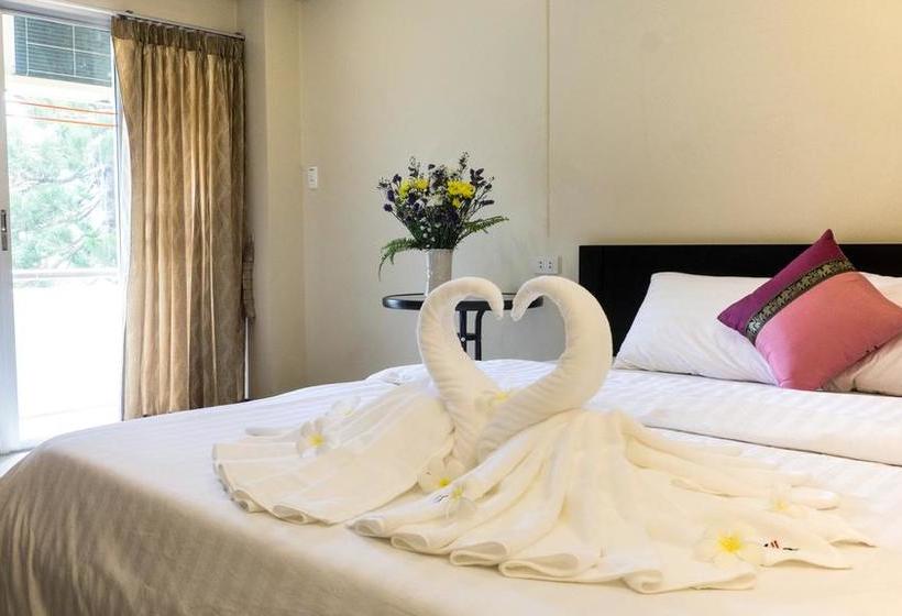 Hotel Palm Ville Pass Up Mansion 4