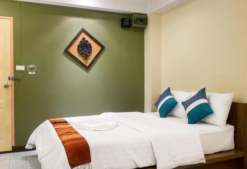 Hotel Palm Ville Pass Up Mansion 7