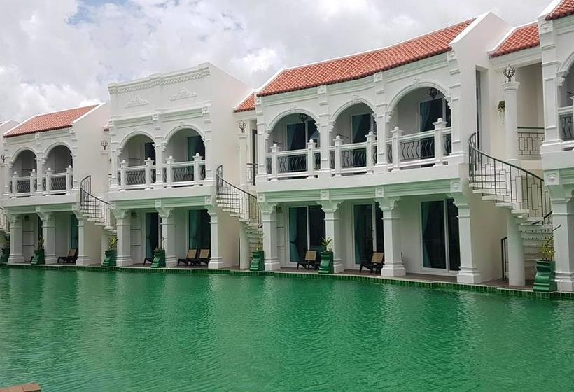 Hotel Supicha Pool Access 14