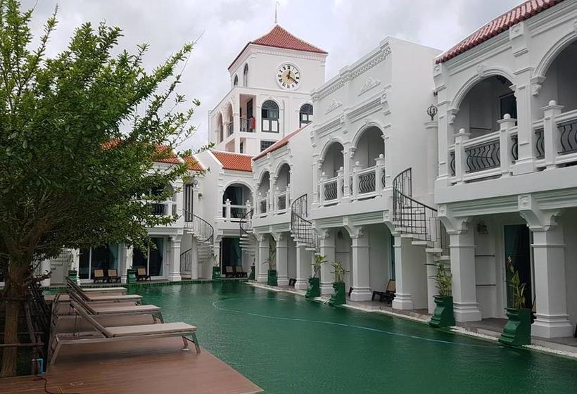 Hotel Supicha Pool Access 16