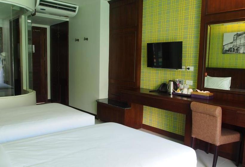 Hotel Supicha Pool Access 2