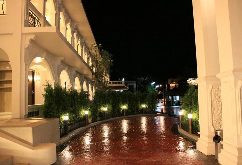 Hotel Supicha Pool Access 6