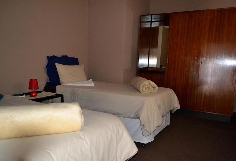 Hotel Amberlight Self Catering Accommodation 10