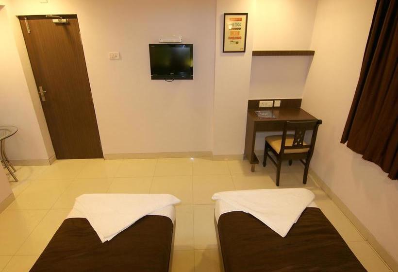 Hotel Panvel Palace 8