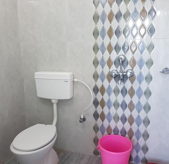 Bed and Breakfast Monika Guest House 18