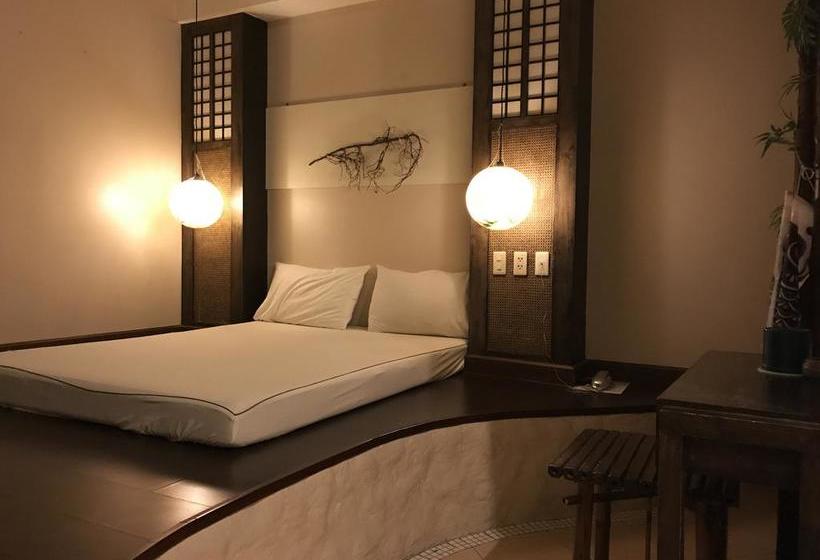 Motel Paradise Inn Resort